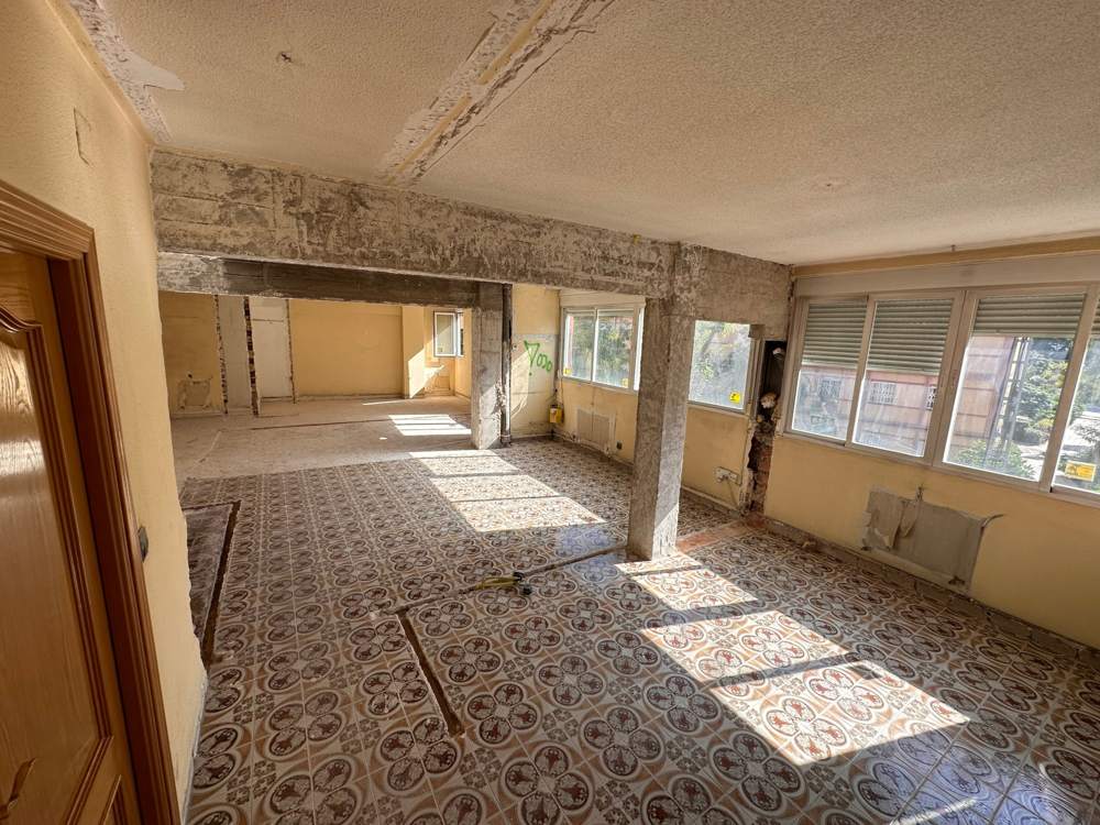 Piso de Carabanchel con la distribución antigua demolida